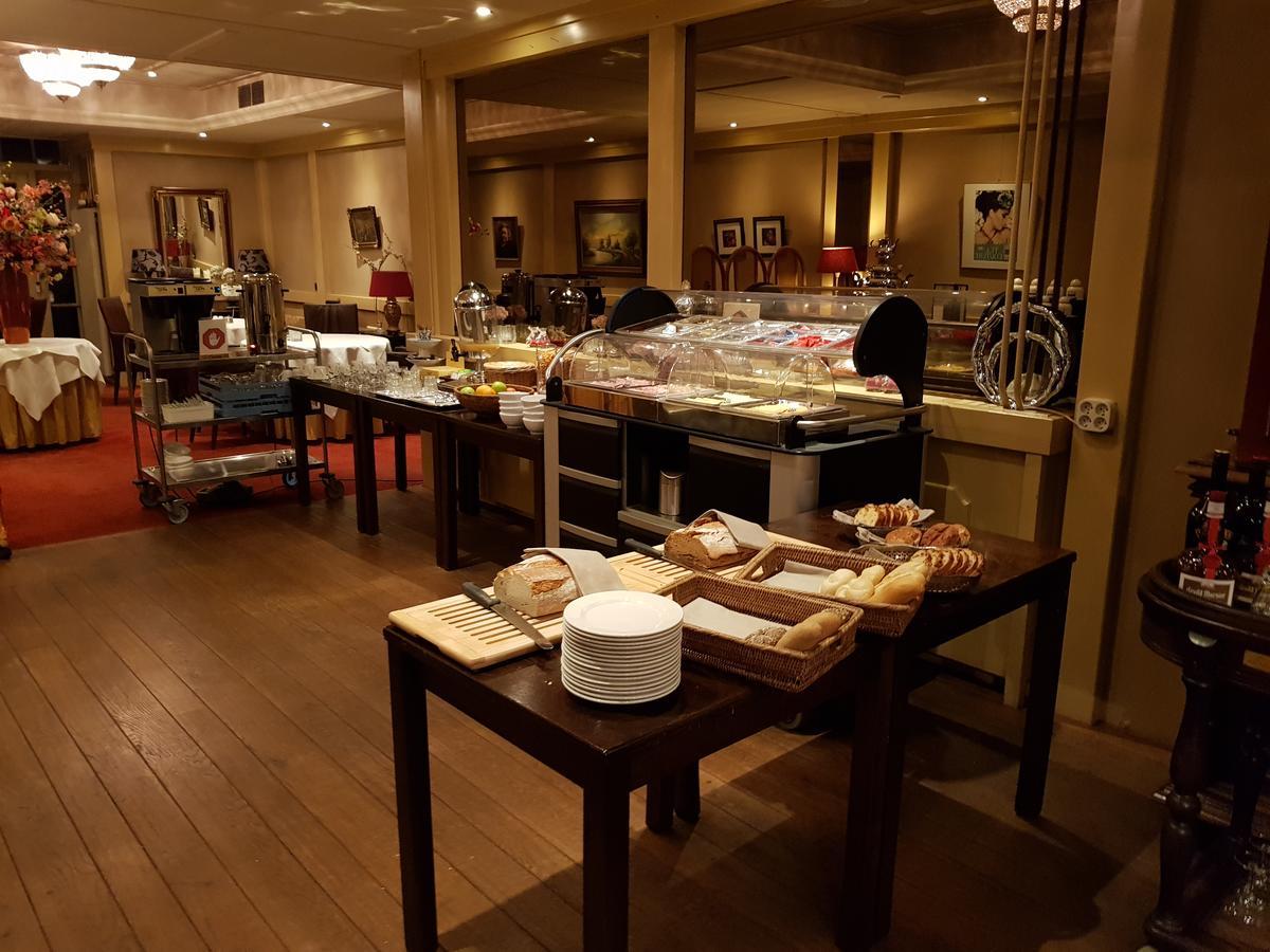 Hotel Restaurant Stad Munster Winterswijk Exterior photo The buffet at the hotel